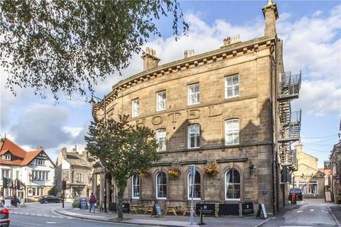 2 bedroom flat to rent, The Crescent Apartments, Crescent Court, Ilkley, West Yorkshire, LS29
