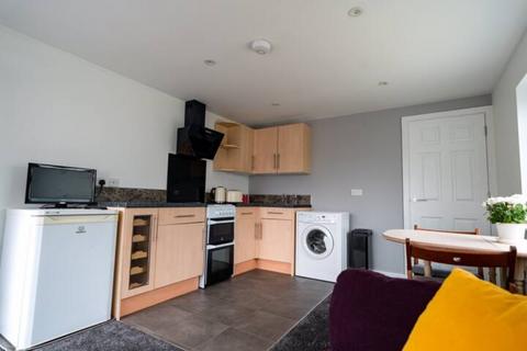 1 bedroom flat to rent, Cheriton Avenue, Bournemouth, BH7