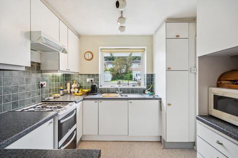 9 Ingleglen, Farnham Common, Slough, SL2 3QA