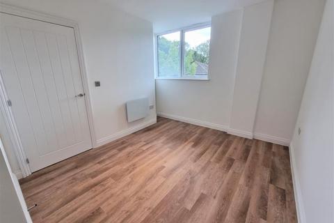 1 bedroom flat to rent, Golden House, Guildford GU1