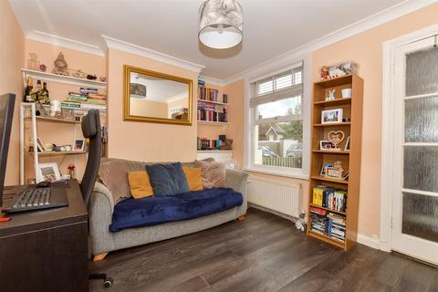 2 bedroom terraced house for sale, Croft Road, Ashford, Kent