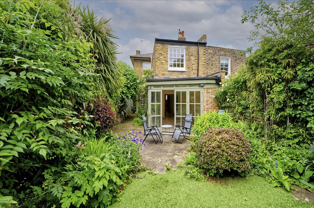 Ravenscourt Park W6 W6 3 bed semi-detached house for sale - £1,600,000