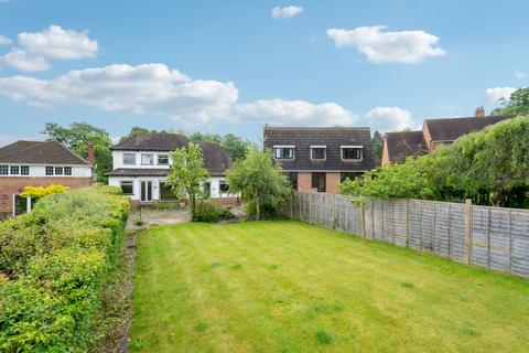 4 bedroom detached house for sale, Harvest Hill Road, Maidenhead