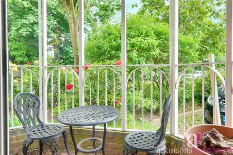 2 bedroom apartment for sale, Cavell Drive, Enfield, Middlesex, EN2