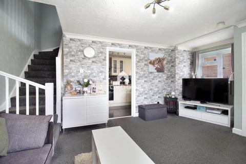 68 Adelaide Drive, Colchester, CO2 8UX