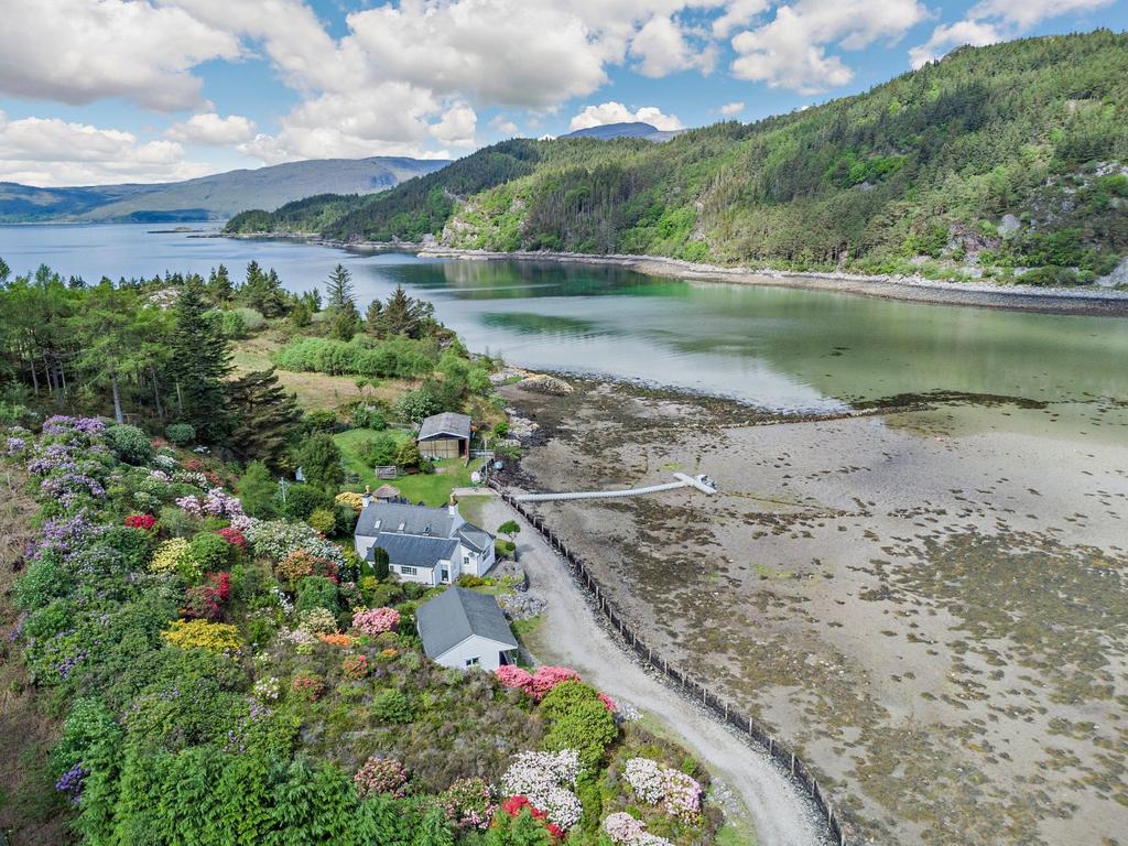 Loch Reraig House