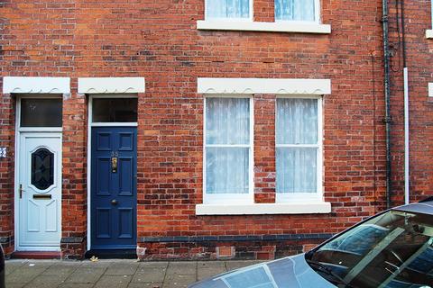 4 bedroom terraced house to rent, Parade Street, Barrow-in-Furness, Cumbria, LA14