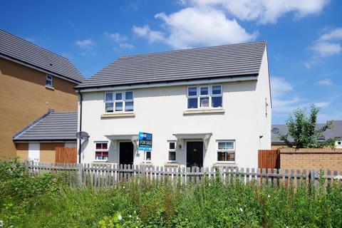2 bedroom semi-detached house to rent, Broad Croft, Patchway, Bristol, BS34