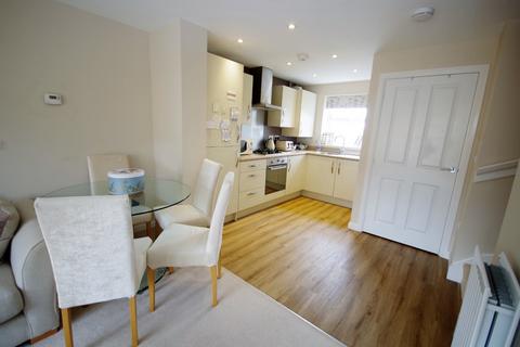 2 bedroom semi-detached house to rent, Broad Croft, Patchway, Bristol, BS34