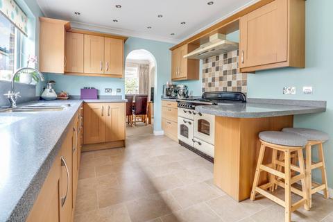 83 Broadclyst Gardens, Southend-on-sea, SS1 3QU