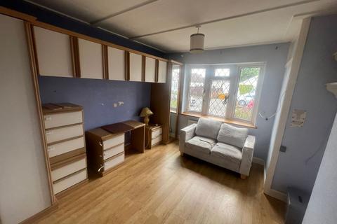 2 bedroom detached bungalow for sale, 42 White Heart Avenue, Uxbridge, Middlesex, UB8 3EP