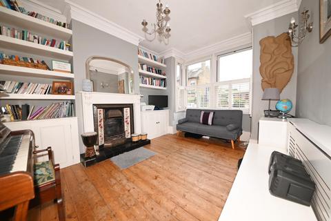 1 Heath Gardens, Twickenham, TW1 4LY