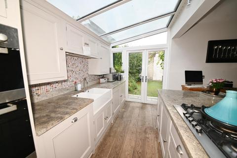 1 Heath Gardens, Twickenham, TW1 4LY