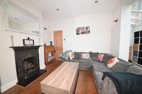 1 Heath Gardens, Twickenham, TW1 4LY