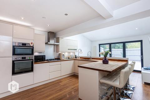 70 Valley View, Bury, BL8 1WN