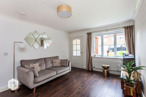70 Valley View, Bury, BL8 1WN