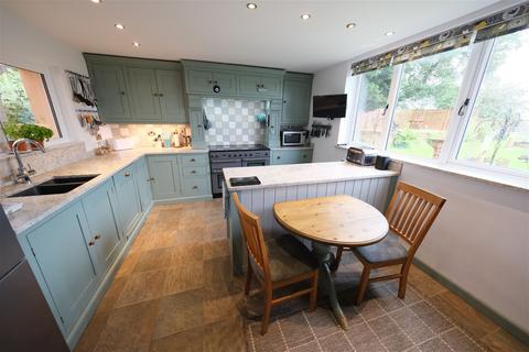 5 bedroom detached house for sale, Bodkin Hall, Foston