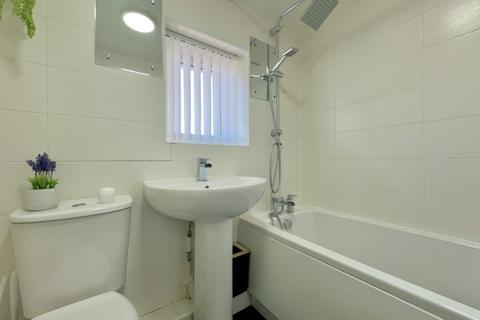 15 Appleby Square, Sunderland, SR3 3HE