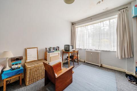 Studio for sale, Taymount Grange, Forest Hill, London