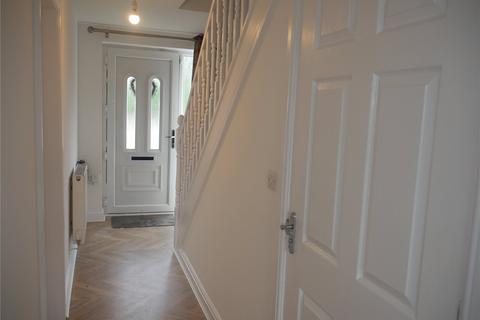 3 bedroom townhouse to rent, Swincliffe Gardens, Gomersal, Cleckheaton, BD19