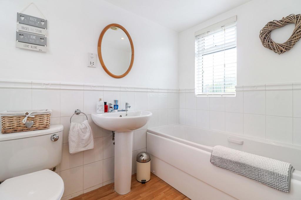 En-suite bathroom
