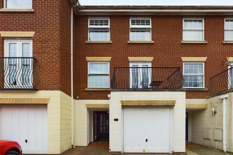 4 bedroom townhouse for sale, Cambrian Gardens, Marshfield, Cardiff. CF3
