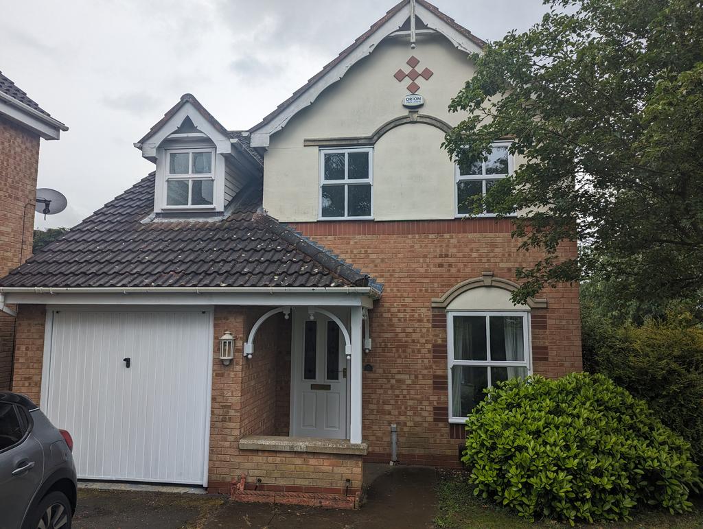 Ettrick Close, Kettering, NN16 3 bed detached house to rent £1,250
