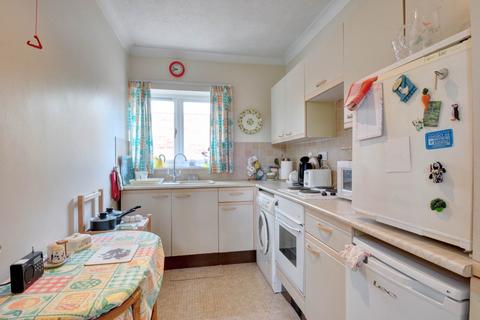 1 bedroom retirement property for sale, War Memorial Place, Henley On Thames