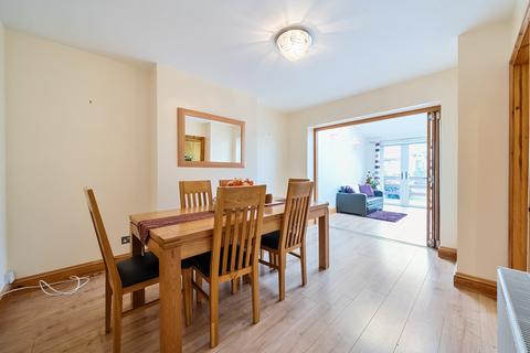 4 bedroom terraced house for sale, Mitcham, Merton CR4