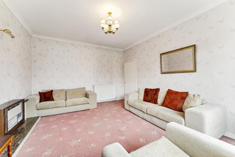 22 Lothian Drive, Clarkston, Glasgow, G76 7NE
