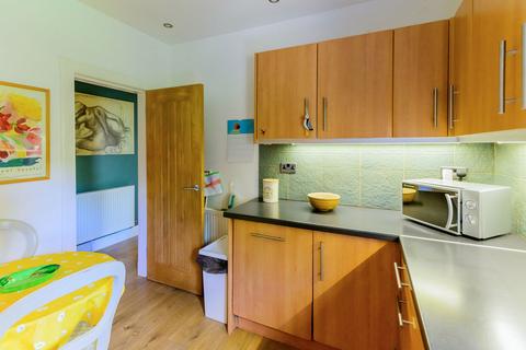 132 Granton Road, Edinburgh, EH5 3RF