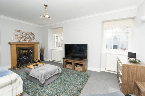2 bedroom terraced house for sale, Barossa Street, Perth PH1