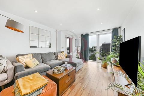 2 bedroom flat for sale, Flat 24, Grand Canal Apartments, 56 De Beauvoir Crescent, London, N1