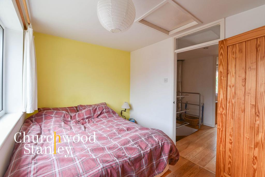 Second bedroom