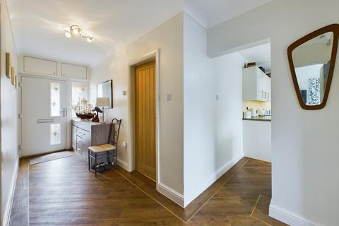 2 bedroom flat for sale, Allenby Road,  Lytham St. Annes, FY8