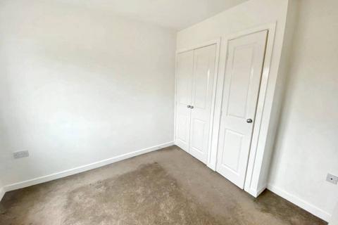 3 bedroom townhouse to rent, Honeysuckle Close, Bedworth CV12