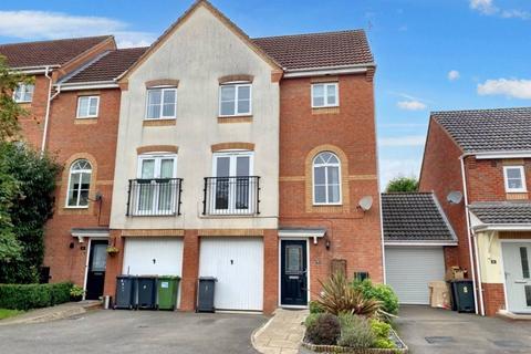 3 bedroom townhouse to rent, Honeysuckle Close, Bedworth CV12