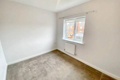 3 bedroom townhouse to rent, Honeysuckle Close, Bedworth CV12