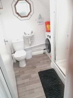 1 bedroom in a house share to rent, Creswick Road, Knowle, Bristol