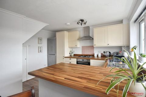 3 bedroom terraced house for sale, Broadmead, Tunbridge Wells TN2 5RL