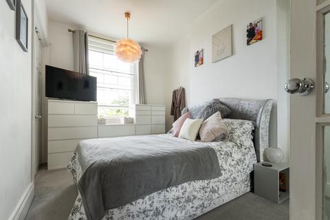 Flat 1, 10 Lansdowne Crescent, Worcester, WR3 8JE
