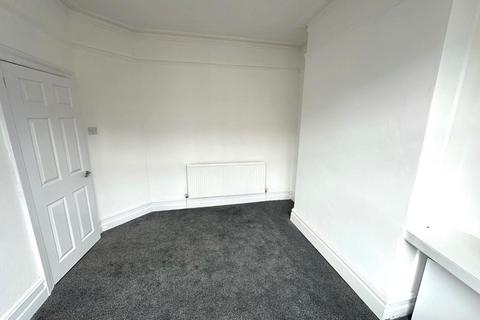 2 bedroom terraced house to rent, 14 Stanway Street, Stretford, M32 0JL