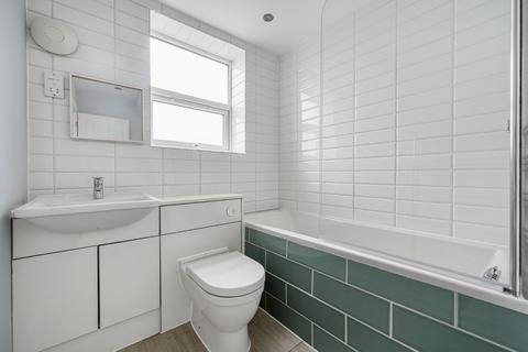 1 bedroom apartment for sale, Barons Court Road, London, Greater London, W14