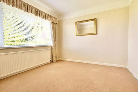 3 Linnets Way, Wirral, CH60 9JW