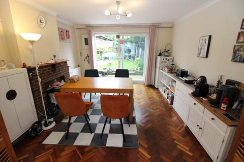 3 bedroom detached house for sale, Green Lane, Worcester Park KT4