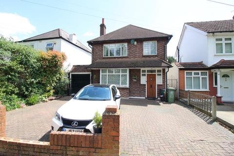 3 bedroom detached house for sale, Green Lane, Worcester Park KT4