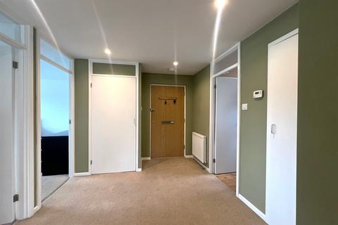 2 bedroom flat to rent, Streetfield Road, Slinfold, Horsham, RH13