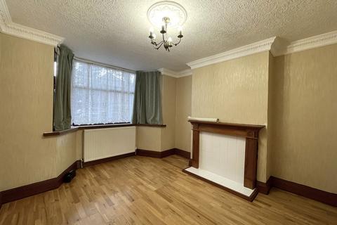 3 bedroom semi-detached house to rent, Birmingham, Birmingham B24