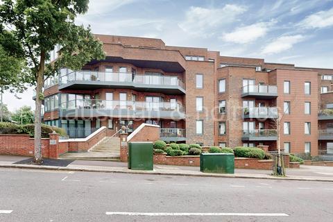 2 bedroom flat to rent, West Heath Place, Golders Green