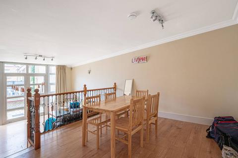 4 bedroom house to rent, Victoria Mews, Hampstead, London, NW6